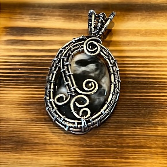 #260 Zebra 🦓 Jasper Silver Wire Wrapped Pendant NWOT - Picture 3 of 13